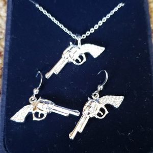 Necklace and Earring set